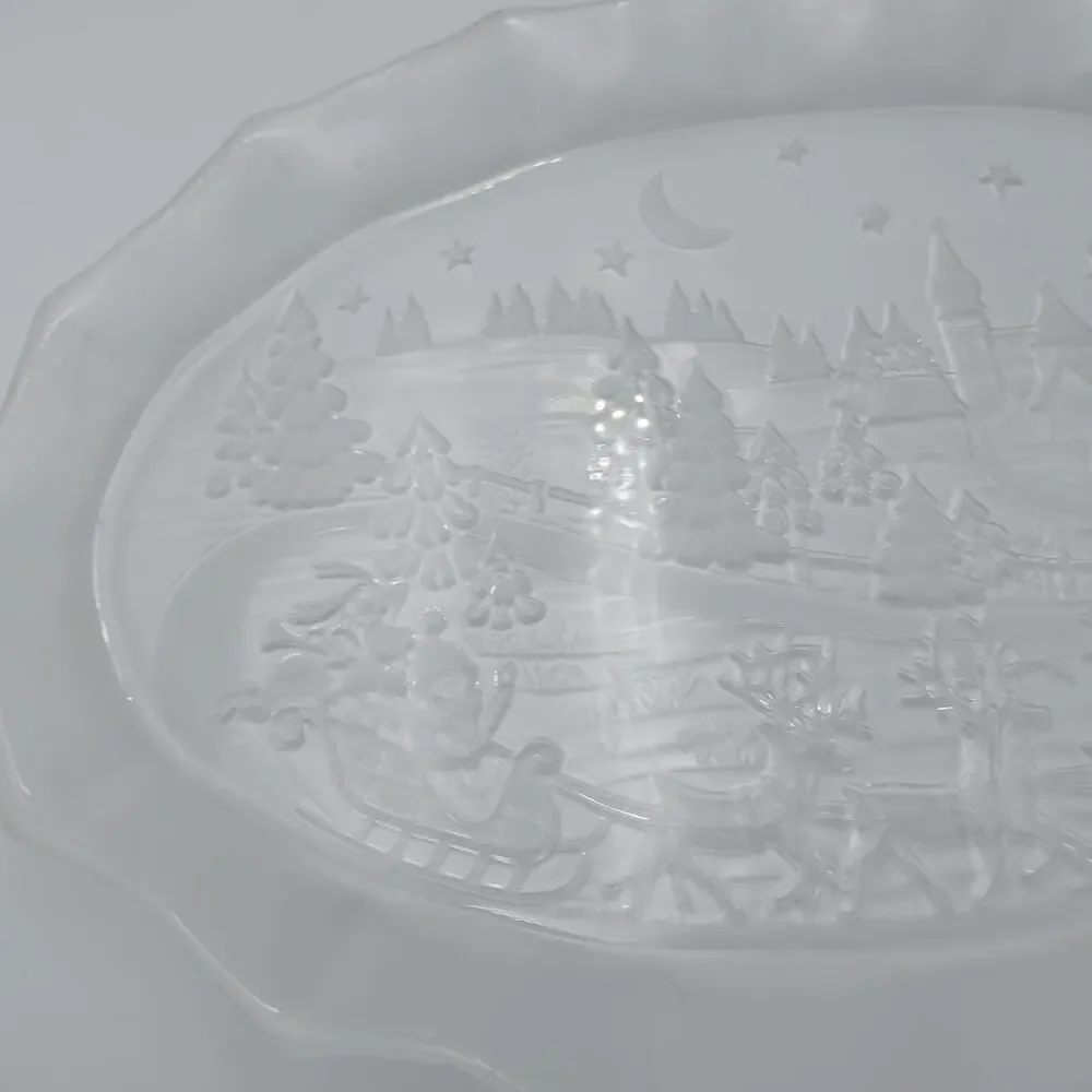 Mikasa Santa‎ And Reindeers Oval Serving Dish Platter Frosted Glass